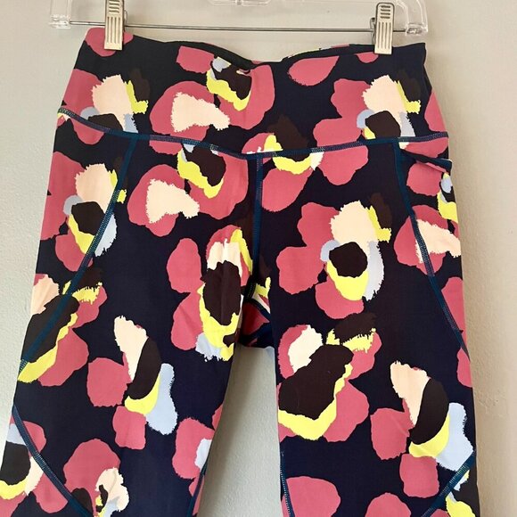 Sweaty Betty Blue Petal Leopard Print Floral Power 7/8 Length Leggings Size S - Picture 7 of 9